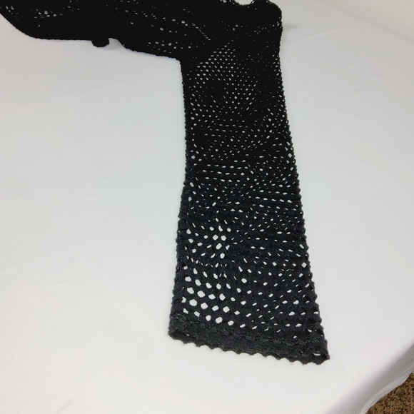 Fashion Nova Womens Plus Size Black Fishnet Long Sleeve Crop Top (2X) - Picture 5 of 7